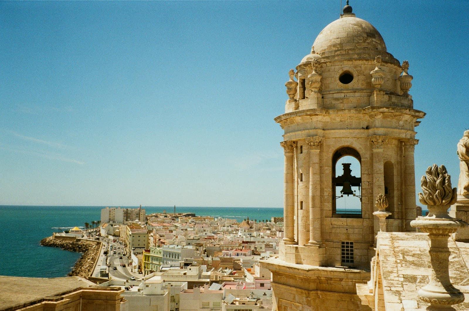 Golden old town of Cádiz from above