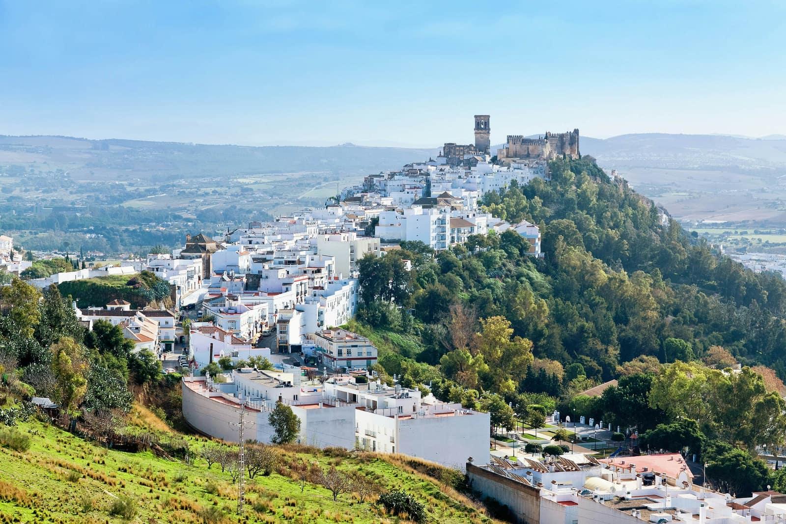 Whitewashed village of Arcos de la Frontera on a clifftop